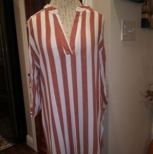 Entro Cream/Orange Tunic. Sz. Med. Hi/low hem.